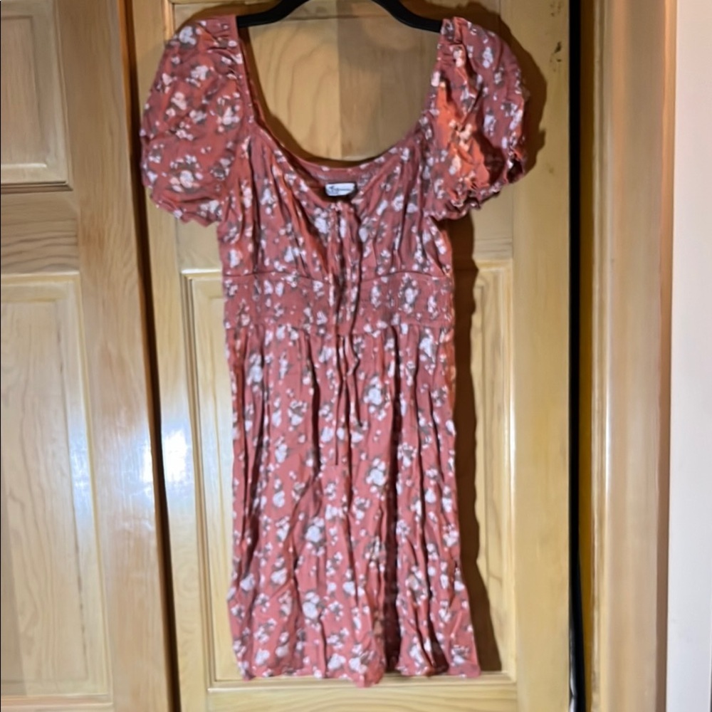 Hollister Pink Puff Sleeve Mini Dress